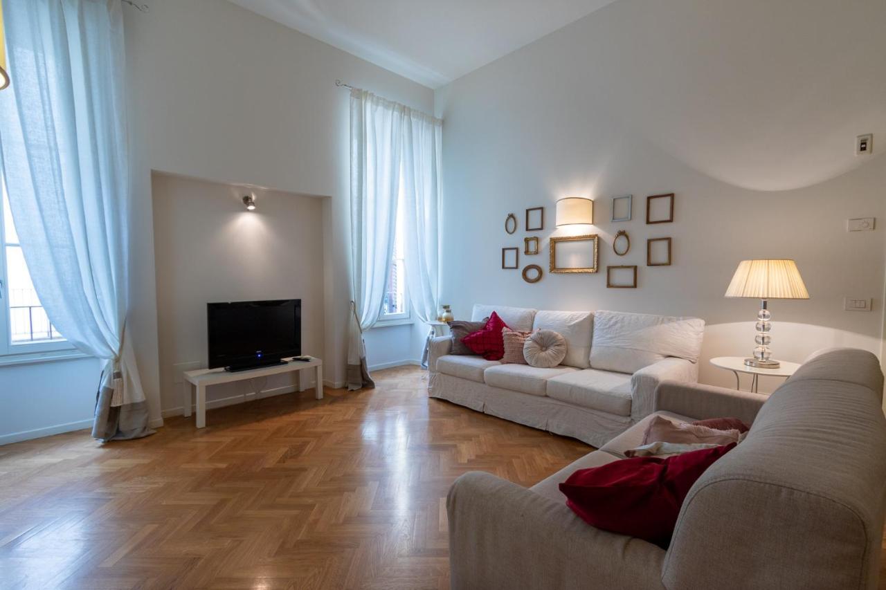 Ad Verona Flat Bagian luar foto