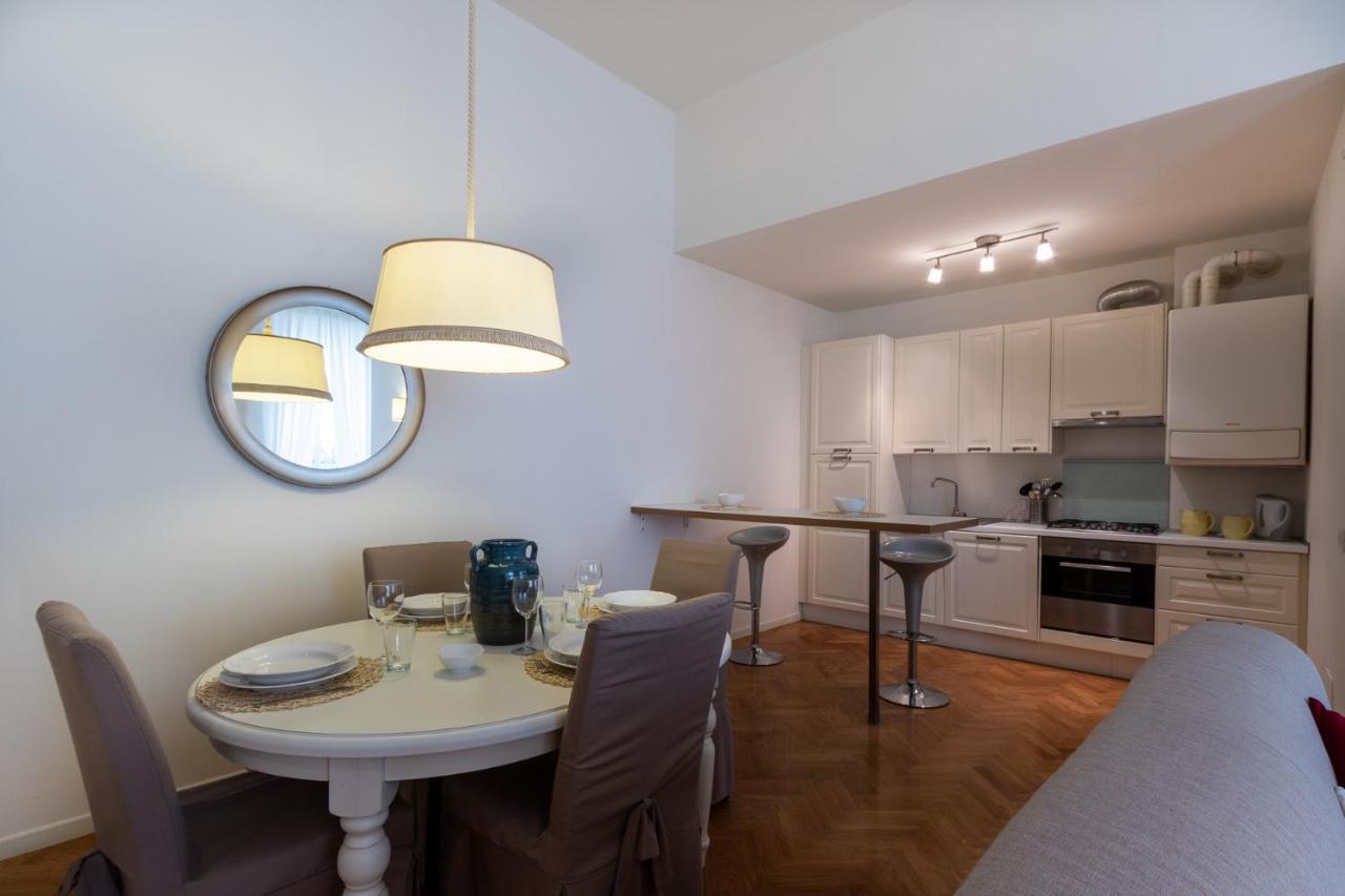 Ad Verona Flat Bagian luar foto