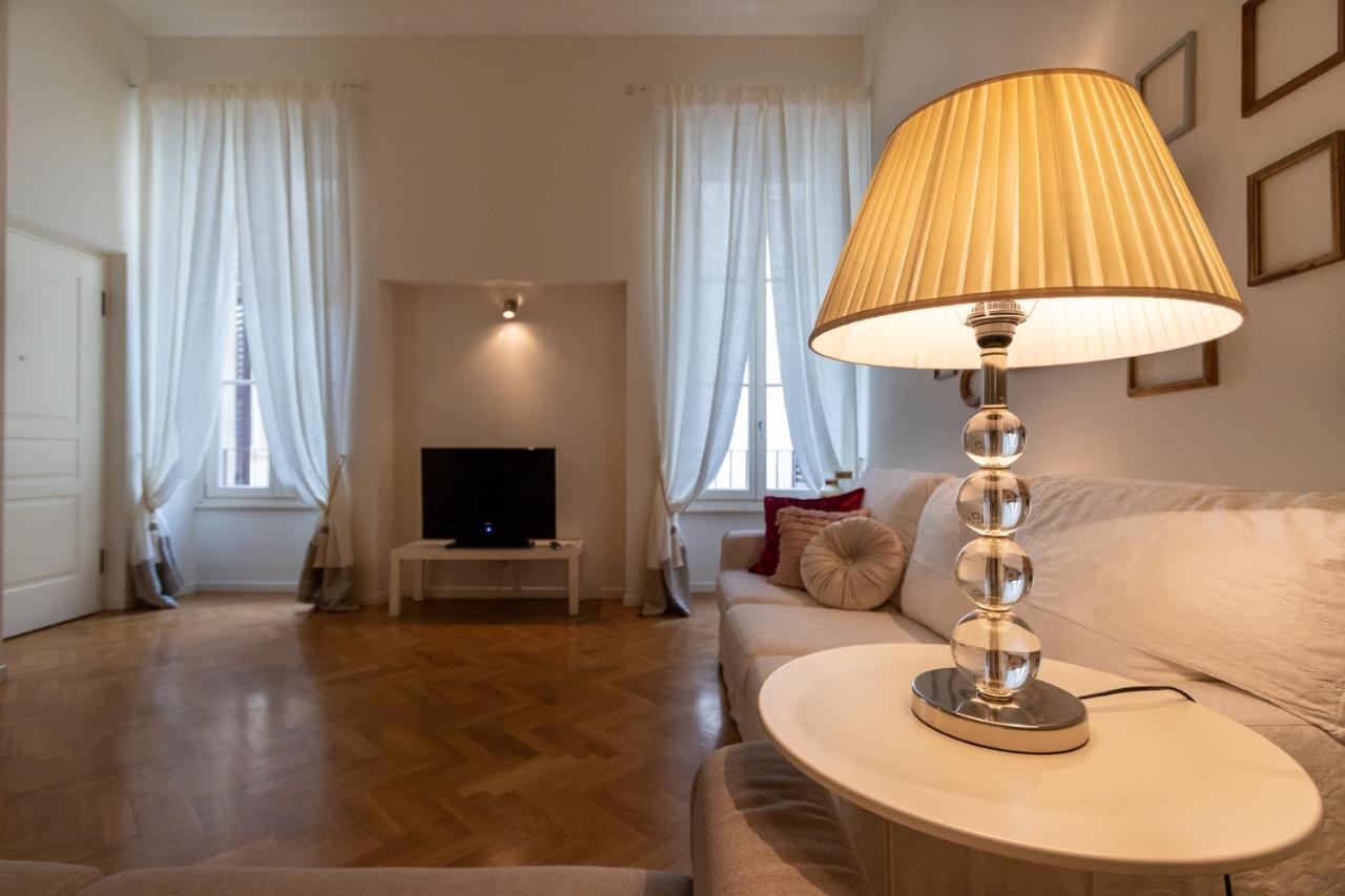 Ad Verona Flat Bagian luar foto